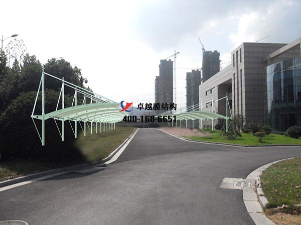    懷化<font color='red'>膜結(jié)構車棚</font>【懷化正大有限公司-停車棚】工程實例